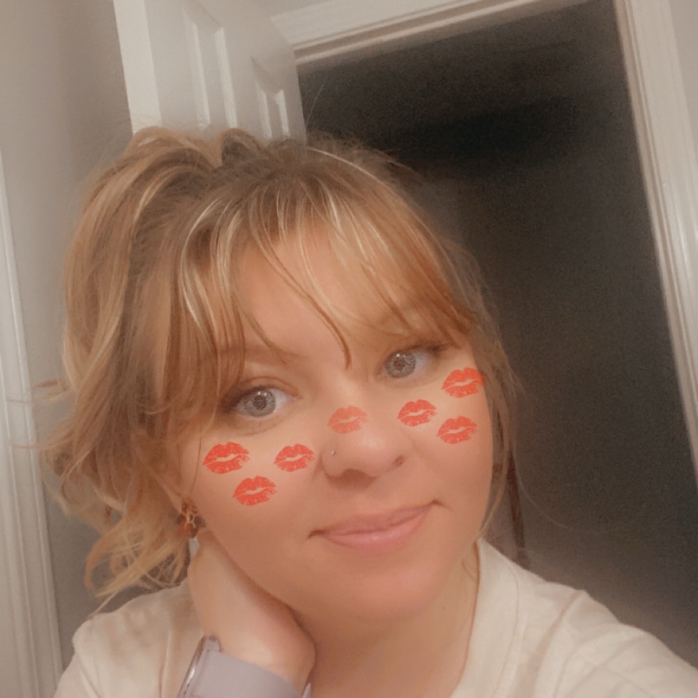 Meet your Posher, Brittney